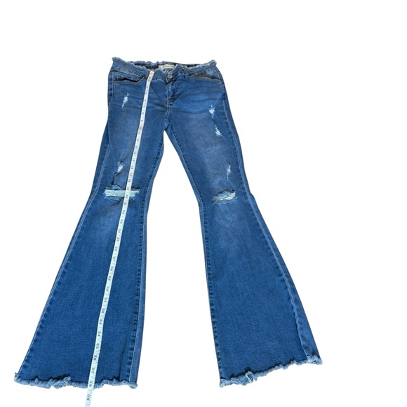 GOGO JEANS COMPANY DISTRESSED FLARE JEANS SIZE 7/28 - Picture 9 of 11